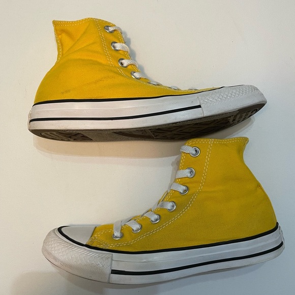 Converse Chuck Taylor   Size 4  Sneakers SB-AR - Picture 7 of 8